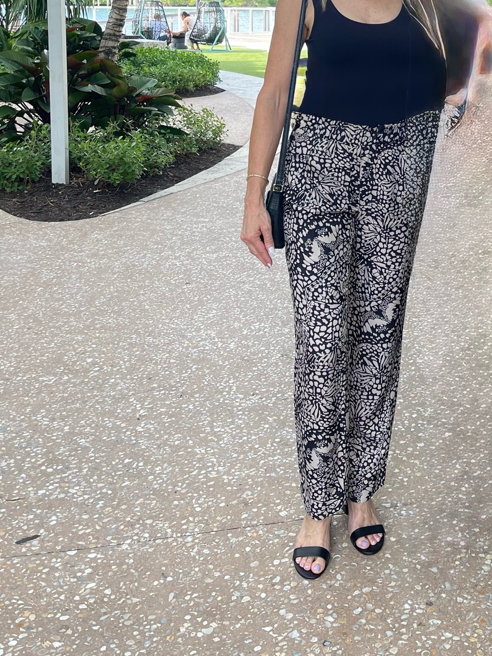 Black Label by Chico’s Black and Cream Design Print Trousers